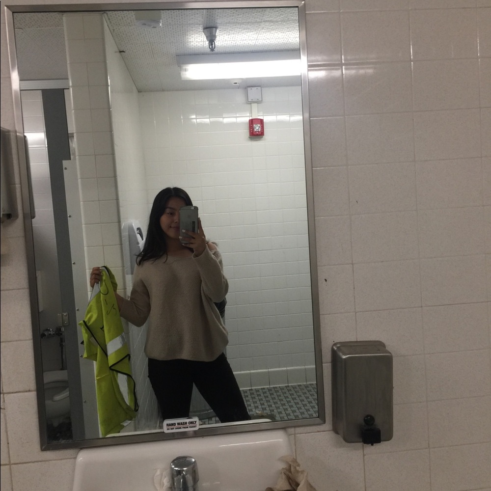 Meet your Posher, Monica